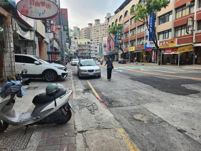 高雄三民區店面-7