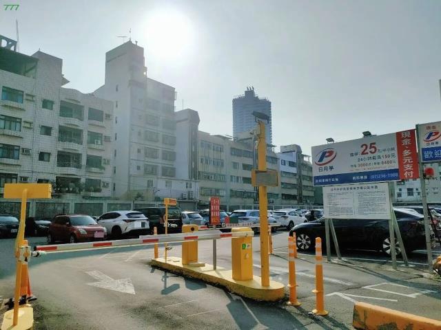 高雄新興區透天-4