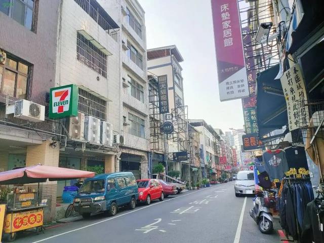 高雄新興區透天-6