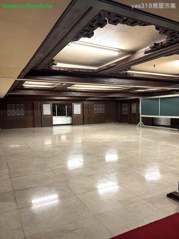 高雄新興區大樓-10