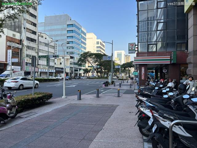 高雄新興區大樓-3